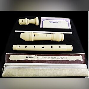 YAMAHA Alto Recorder Baroque w/ Case Cleaning Rods [D1934]